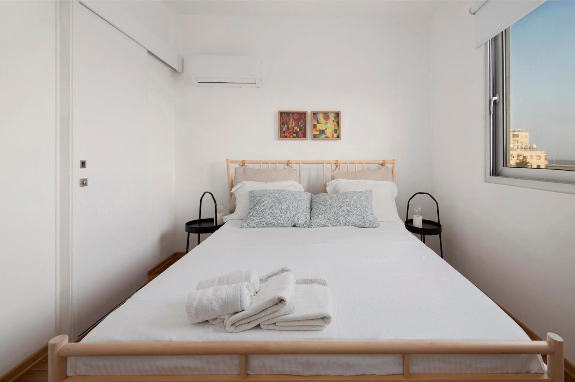 Amazing Two Bedroom Apartment Larnaca Exterior photo